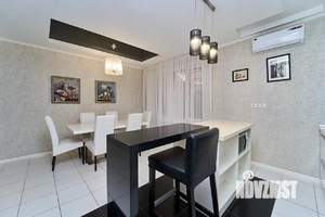 Таунхаус 101м&sup2;, 2-этажный, участок 1 сот.  