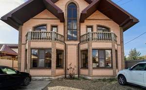 Дом 274м&sup2;, 3-этажный, участок 4 сот.  