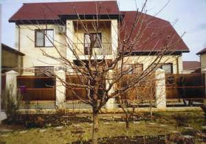 Дом 277м&sup2;, 2-этажный, участок 10 сот.  