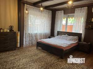 Дом 240м², 2-этажный, участок 4 сот.  