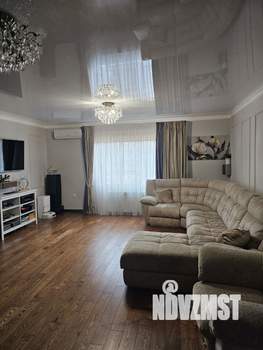 Дом 200м&sup2;, 2-этажный, участок 6 сот.  