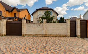 Дом 142м&sup2;, 2-этажный, участок 4 сот.  