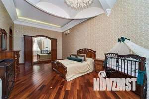 Дом 600м&sup2;, 3-этажный, участок 6 сот.  