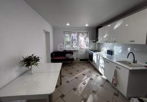 Дом 170м&sup2;, 2-этажный, участок 4 сот.  