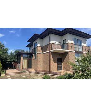 Дом 290м&sup2;, 2-этажный, участок 10 сот.  