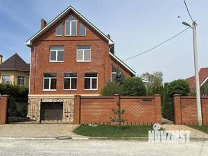Дом 350м², 2-этажный, участок 8 сот.  