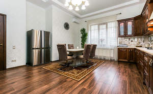 Дом 436м&sup2;, 2-этажный, участок 6 сот.  