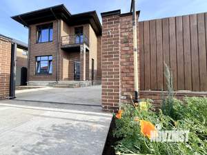 Коттедж 160м², 2-этажный, участок 4 сот.  