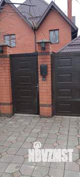 Коттедж 220м&sup2;, 2-этажный, участок 12 сот.  