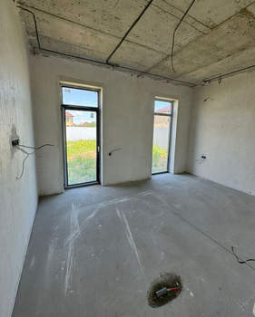 Дом 275м&sup2;, 3-этажный, участок 6 сот.  