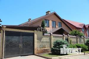 Дом 257м², 2-этажный, участок 10 сот.  