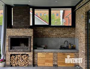 Дом 300м&sup2;, 2-этажный, участок 6 сот.  