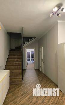 Таунхаус 100м&sup2;, 2-этажный, участок 2 сот.  