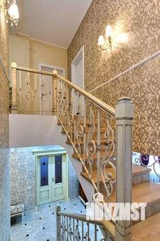 Дом 290м&sup2;, 2-этажный, участок 8 сот.  