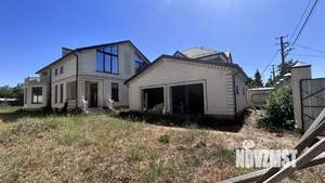 Дом 400м², 2-этажный, участок 10 сот.  