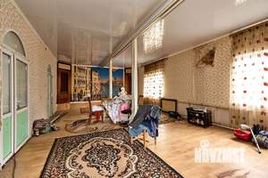 Дом 325м², 3-этажный, участок 9 сот.  