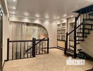 Дом 187м&sup2;, 2-этажный, участок 8 сот.  