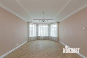 Дом 272м², 2-этажный, участок 8 сот.  
