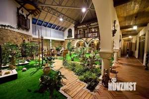 Дом 892м², 2-этажный, участок 19 сот.  