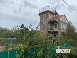 Дом 42м&sup2;, 3-этажный, участок 6 сот.  