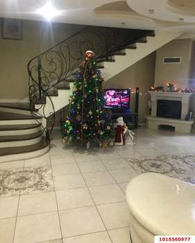 Дом 201м&sup2;, 3-этажный, участок 4 сот.  