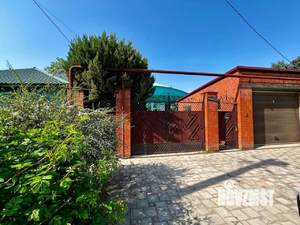 Дом 340м&sup2;, 2-этажный, участок 10 сот.  