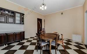 Дом 341м², 2-этажный, участок 8 сот.  
