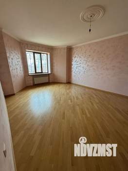 Дом 530м², 2-этажный, участок 8 сот.  