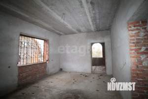 Дом 242м&sup2;, 2-этажный, участок 4 сот.  