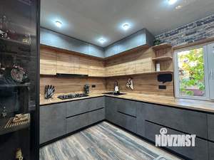 Дом 145м&sup2;, 2-этажный, участок 8 сот.  