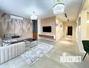 Дом 140м&sup2;, 2-этажный, участок 4 сот.  