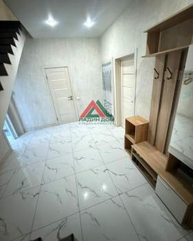 Дом 134м&sup2;, 2-этажный, участок 3 сот.  