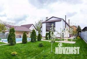 Дом 304м&sup2;, 3-этажный, участок 10 сот.  