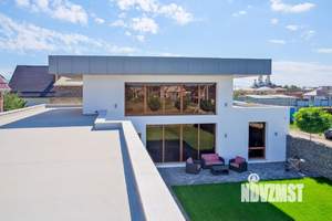 Дом 215м², 1-этажный, участок 4 сот.  