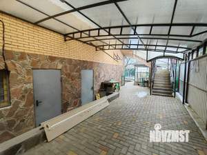 Дом 412м&sup2;, 3-этажный, участок 9 сот.  