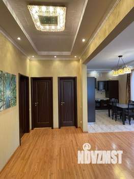 Коттедж 245м², 2-этажный, участок 8 сот.  