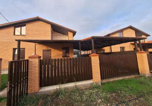 Дом 135м&sup2;, 2-этажный, участок 5 сот.  