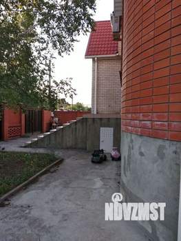 Дом 260м², 2-этажный, участок 7 сот.  