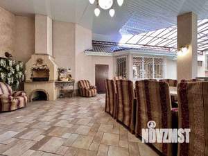 Дом 700м², 2-этажный, участок 14 сот.  