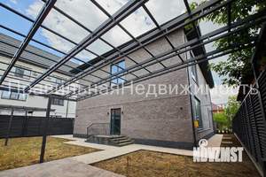 Дом 354м&sup2;, 2-этажный, участок 6 сот.  