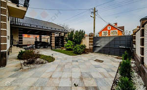 Дом 375м&sup2;, 2-этажный, участок 8 сот.  