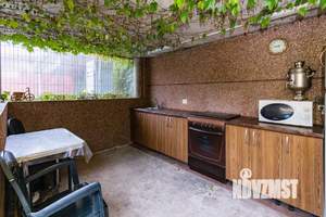 Дом 331м&sup2;, 2-этажный, участок 13 сот.  