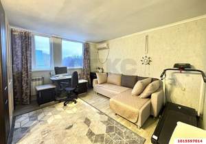 Дом 100м&sup2;, 2-этажный, участок 6 сот.  