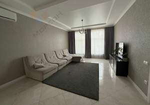 Дом 231м², 3-этажный, участок 4 сот.  