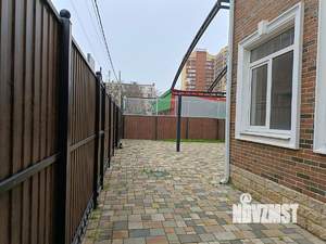 Дом 237м&sup2;, 3-этажный, участок 4 сот.  