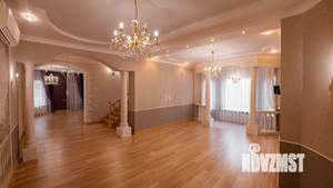 Дом 490м&sup2;, 2-этажный, участок 7 сот.  