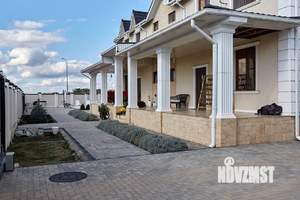 Дом 360м&sup2;, 2-этажный, участок 10 сот.  