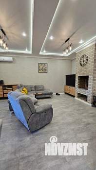 Дом 241м&sup2;, 3-этажный, участок 4 сот.  