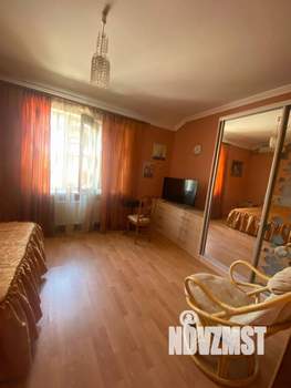 Таунхаус 101м², 2-этажный, участок 1 сот.  