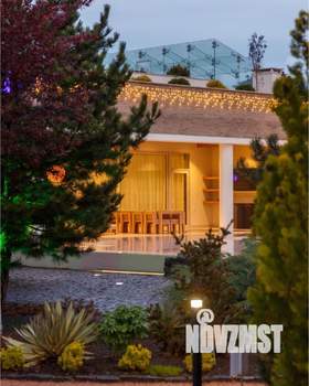 Дом 1230м&sup2;, 2-этажный, участок 2 сот.  